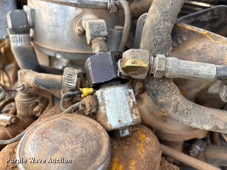 image for item DY2495 Caterpillar forklift