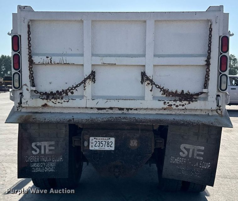 image for item DY8089 2001 International 4900 dump truck