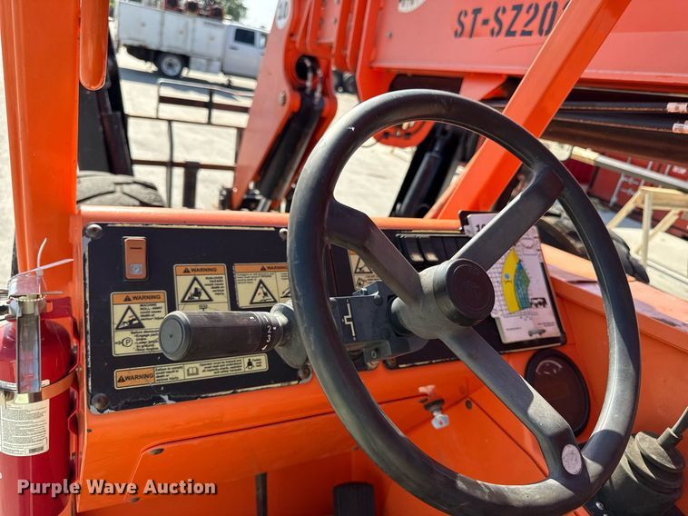 image for item DY8090 2013 JLG 10054 telehandler