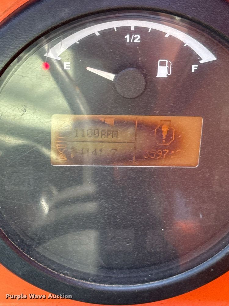 image for item DY8090 2013 JLG 10054 telehandler