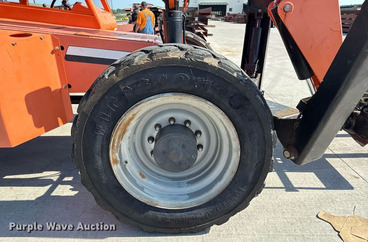 image for item DY8090 2013 JLG 10054 telehandler