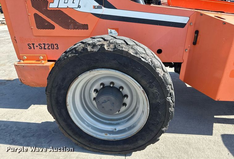 image for item DY8090 2013 JLG 10054 telehandler