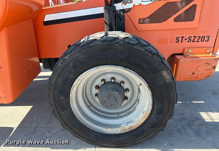 image for item DY8090 2013 JLG 10054 telehandler
