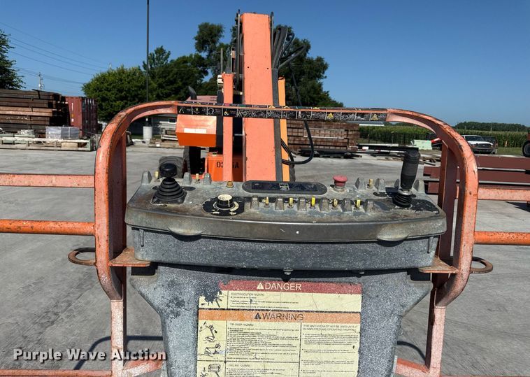 image for item DY8091 JLG 800AJ boom lift
