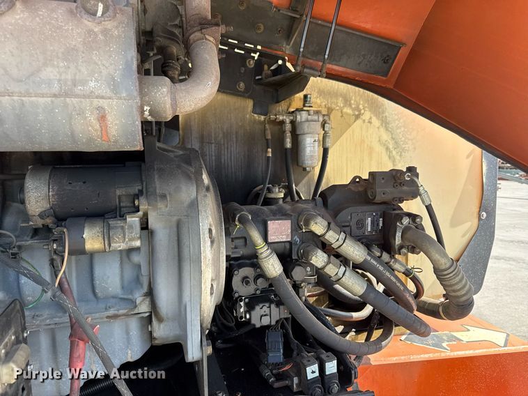 image for item DY8091 JLG 800AJ boom lift