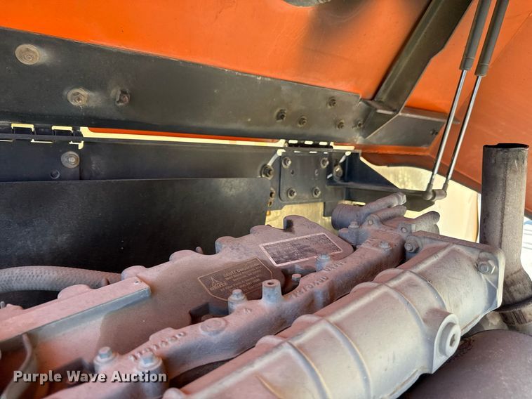 image for item DY8091 JLG 800AJ boom lift