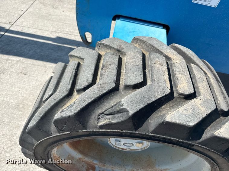 image for item DY8092 2008 Genie S65 boom lift