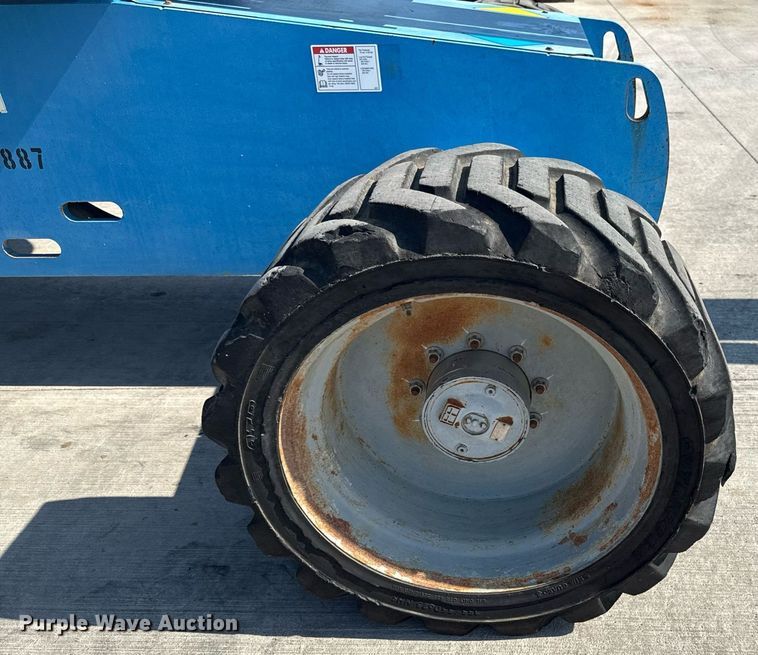 image for item DY8092 2008 Genie S65 boom lift