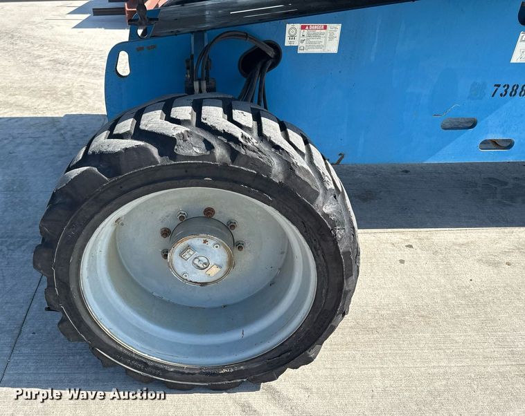 image for item DY8092 2008 Genie S65 boom lift