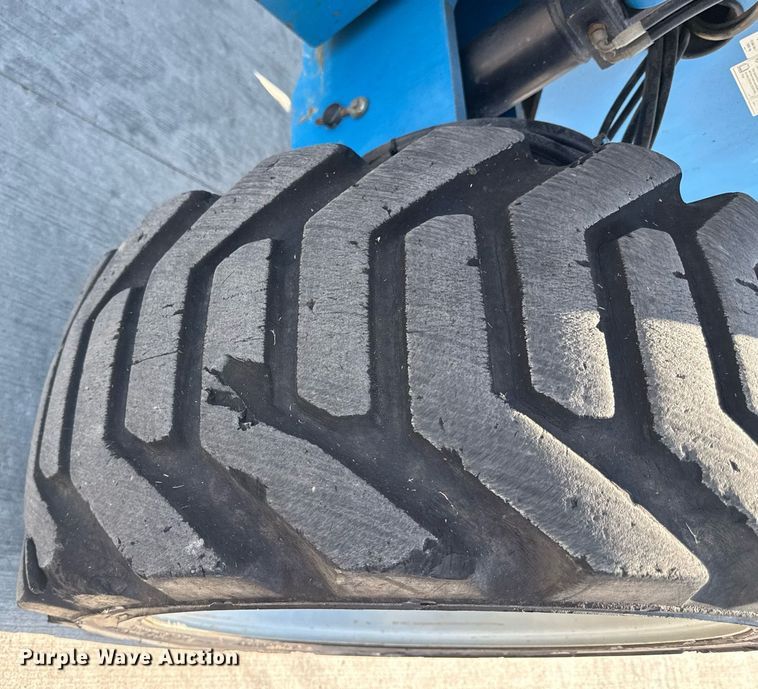 image for item DY8092 2008 Genie S65 boom lift