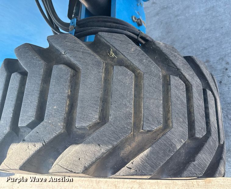 image for item DY8092 2008 Genie S65 boom lift