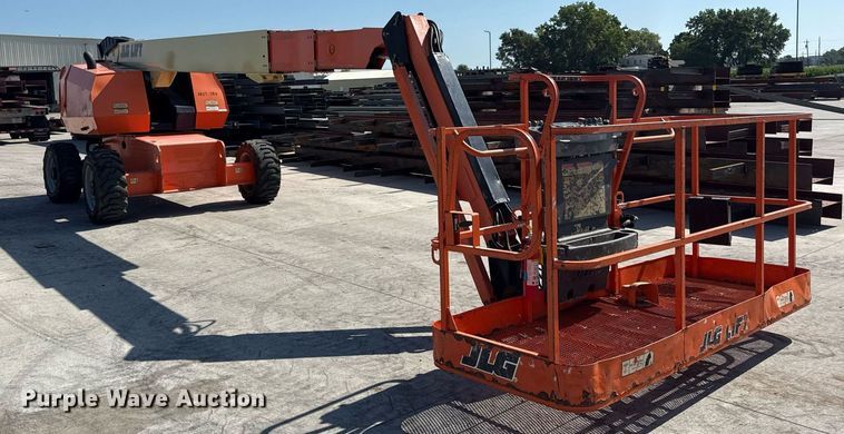 image for item DY8093 2014 JLG 660SJ boom lift