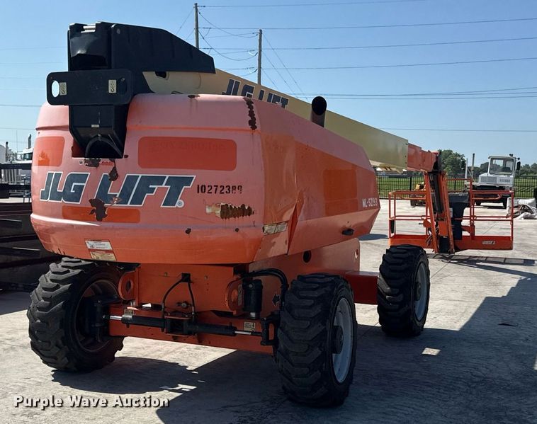 image for item DY8093 2014 JLG 660SJ boom lift