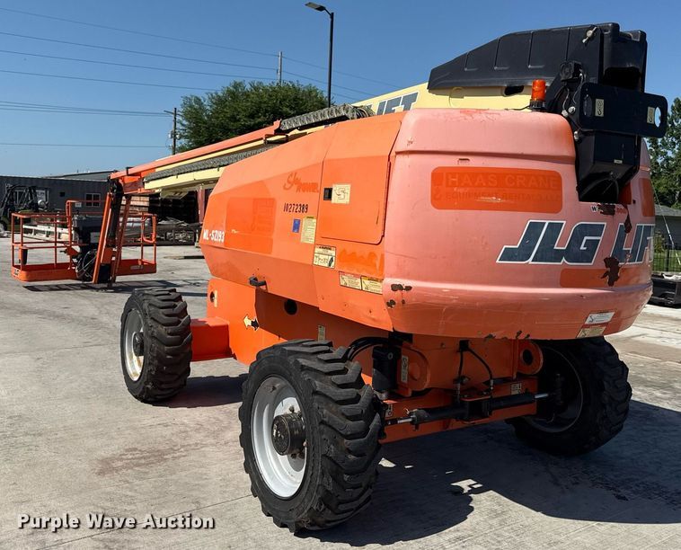 image for item DY8093 2014 JLG 660SJ boom lift
