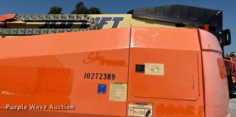 image for item DY8093 2014 JLG 660SJ boom lift