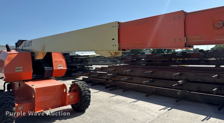 image for item DY8093 2014 JLG 660SJ boom lift
