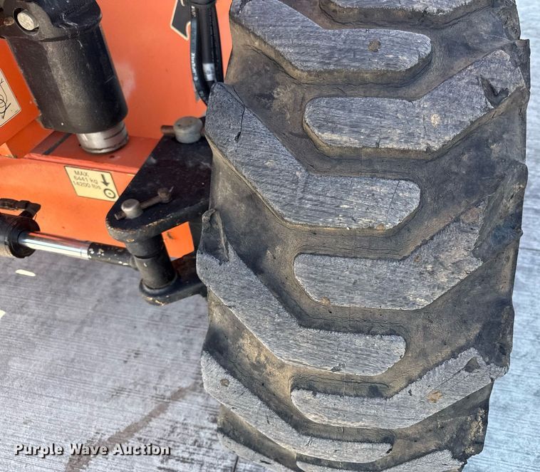 image for item DY8093 2014 JLG 660SJ boom lift