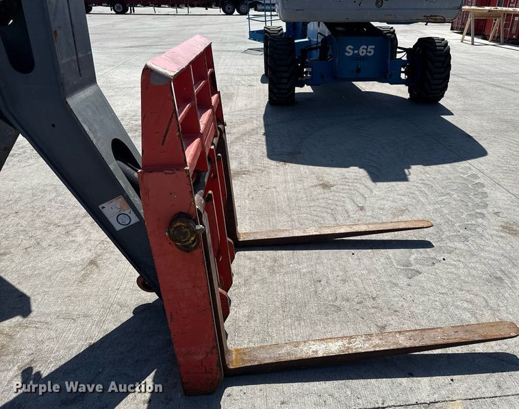 image for item DY8094 2018 Skyjack SJ1056TH telehandler