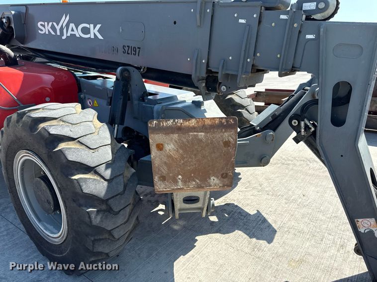 image for item DY8095 2018 Skyjack SJ1056TH telehandler
