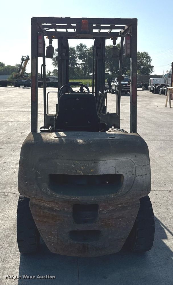 image for item DY8097 Komatsu FM25T-12 forklift