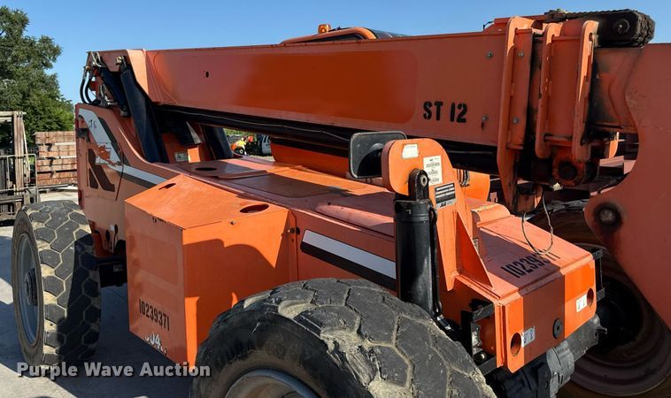 image for item DY8098 2014 JLG 8042 telehandler