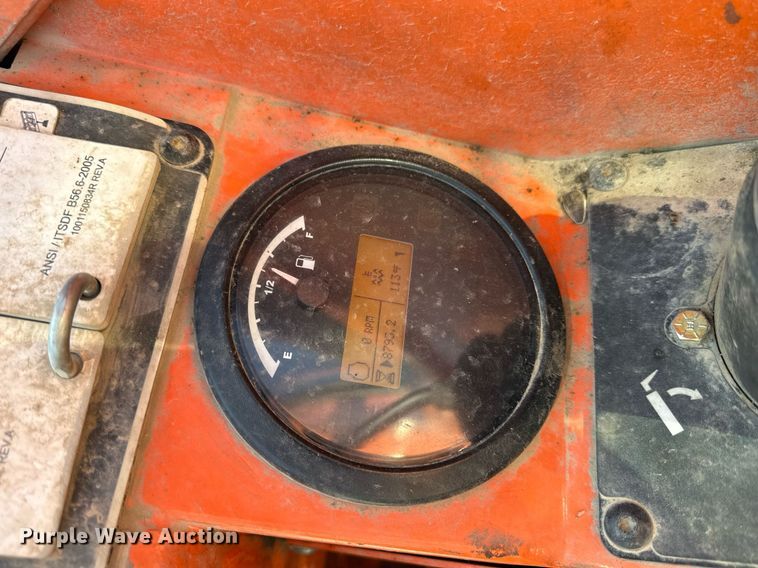 image for item DY8098 2014 JLG 8042 telehandler