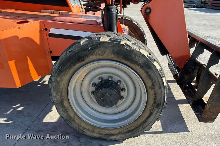 image for item DY8098 2014 JLG 8042 telehandler
