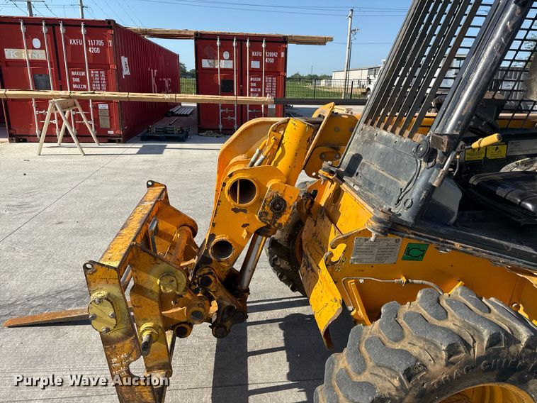 image for item DY8099 1999 JCB Gradall 520 telehandler