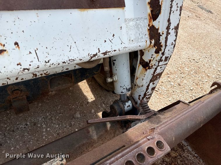 image for item DZ8623 2001 Bobcat S175 skid steer loader
