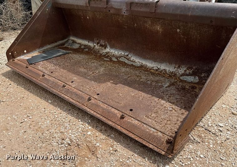 image for item DZ8623 2001 Bobcat S175 skid steer loader