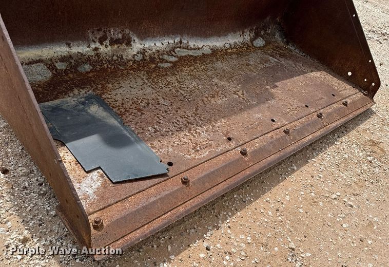 image for item DZ8623 2001 Bobcat S175 skid steer loader