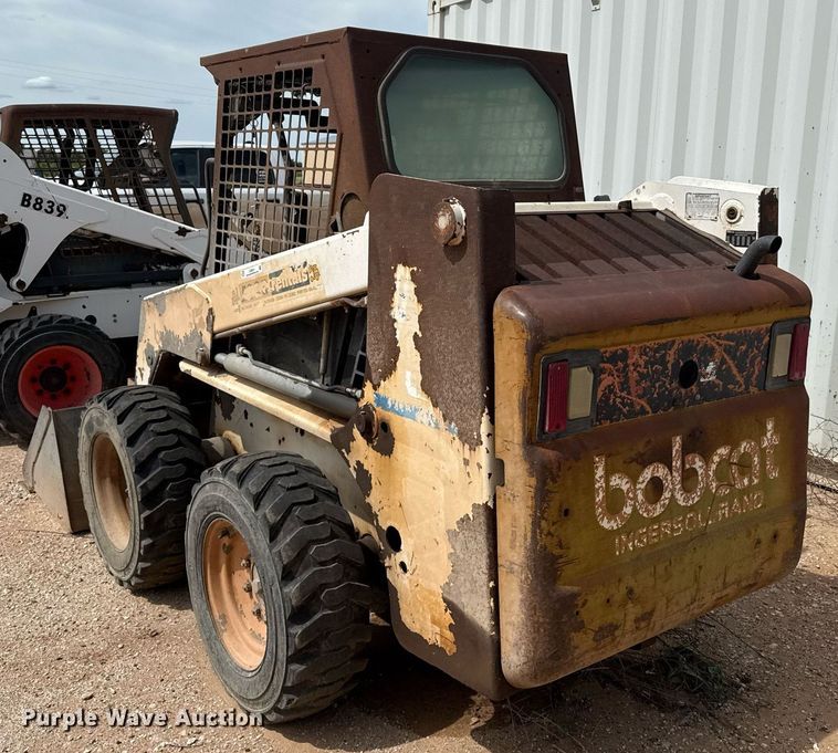 image for item DZ8624 1999 Bobcat 763 skid steer loader