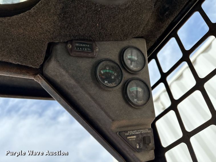 image for item DZ8624 1999 Bobcat 763 skid steer loader