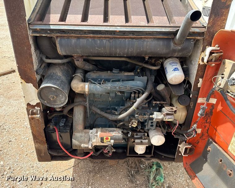 image for item DZ8624 1999 Bobcat 763 skid steer loader