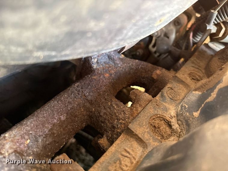 image for item DZ8624 1999 Bobcat 763 skid steer loader