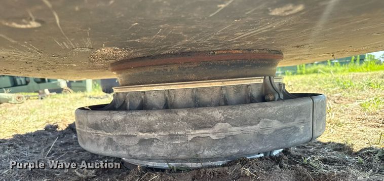 image for item DZ8634 (2) fifth wheel bases