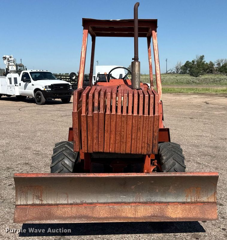 image for item DZ8655 Ditch Witch 5110 trencher