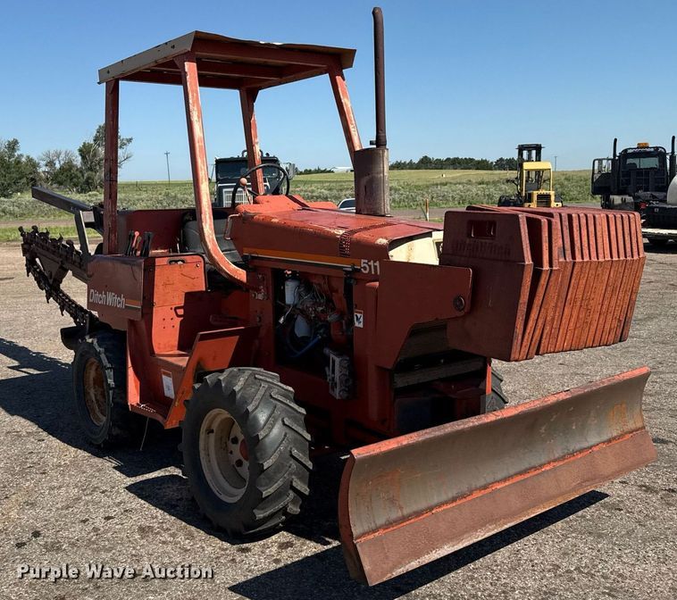 image for item DZ8655 Ditch Witch 5110 trencher
