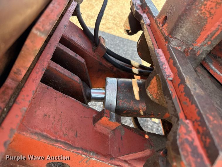 image for item DZ8655 Ditch Witch 5110 trencher