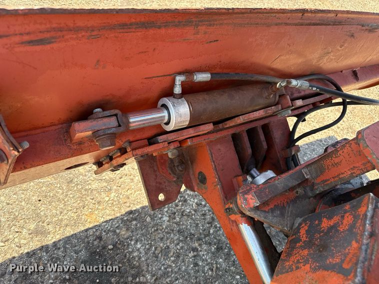 image for item DZ8655 Ditch Witch 5110 trencher