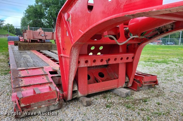 image for item EA2460 1999 Fontaine Specialized TH55-FLD lowboy equipment trailer