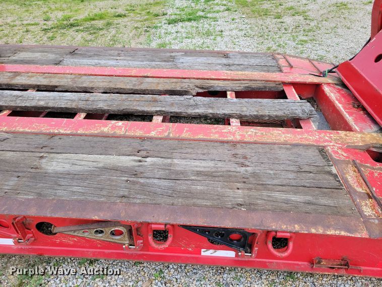 image for item EA2460 1999 Fontaine Specialized TH55-FLD lowboy equipment trailer