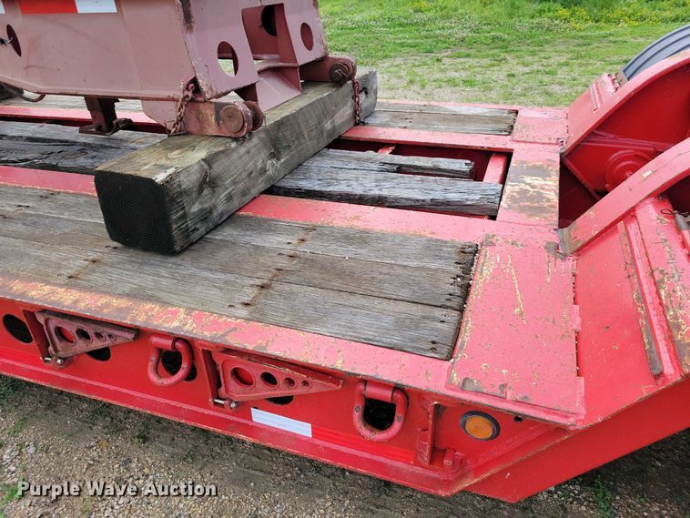 image for item EA2460 1999 Fontaine Specialized TH55-FLD lowboy equipment trailer