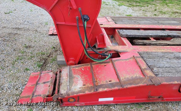 image for item EA2460 1999 Fontaine Specialized TH55-FLD lowboy equipment trailer