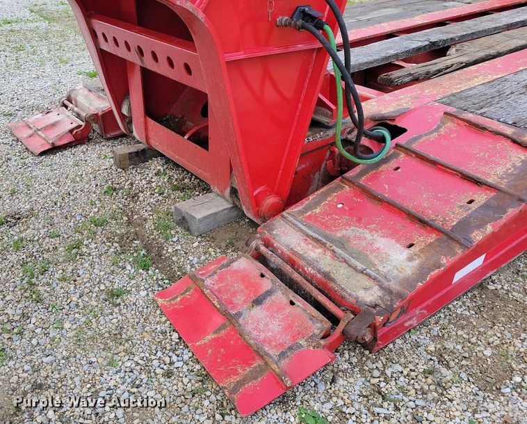 image for item EA2460 1999 Fontaine Specialized TH55-FLD lowboy equipment trailer