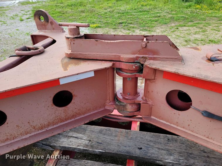 image for item EA2460 1999 Fontaine Specialized TH55-FLD lowboy equipment trailer