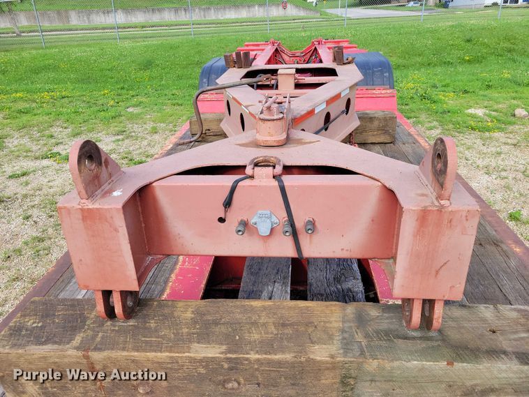 image for item EA2460 1999 Fontaine Specialized TH55-FLD lowboy equipment trailer