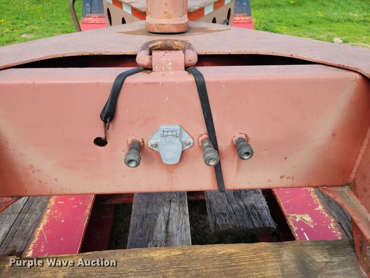 image for item EA2460 1999 Fontaine Specialized TH55-FLD lowboy equipment trailer