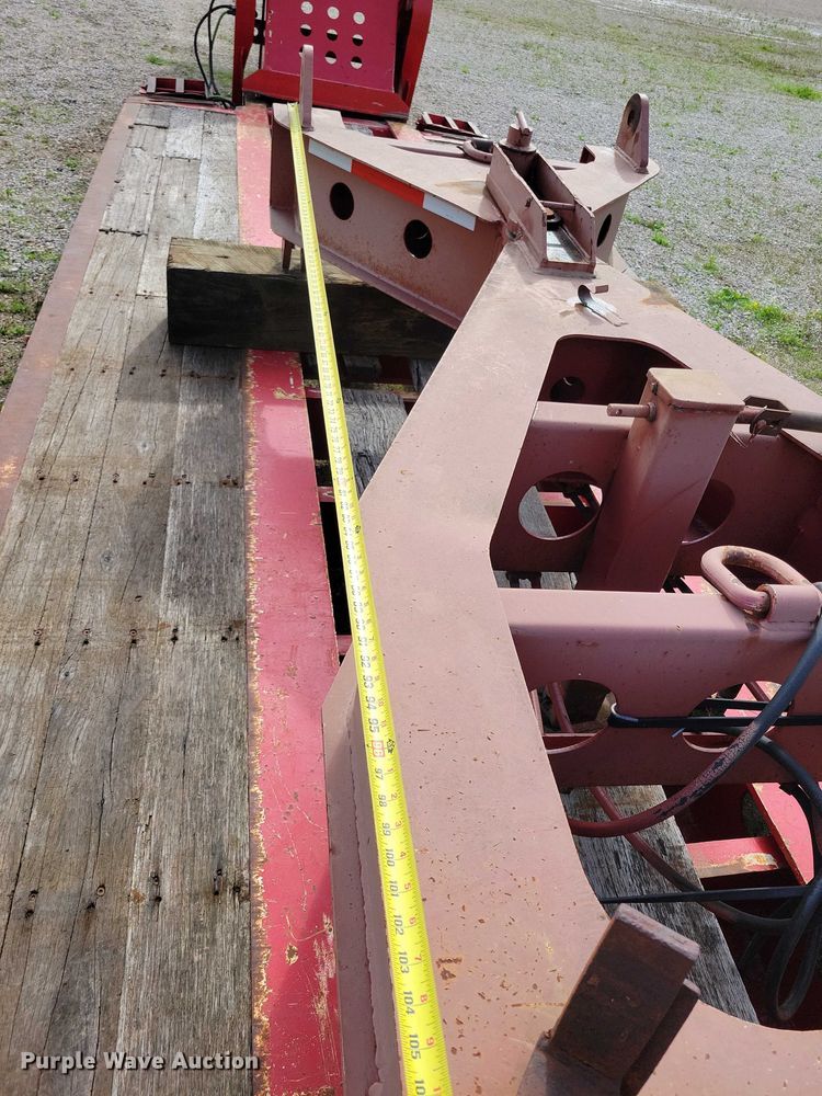 image for item EA2460 1999 Fontaine Specialized TH55-FLD lowboy equipment trailer