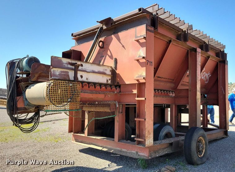 image for item EA2463 Shop built screening plant